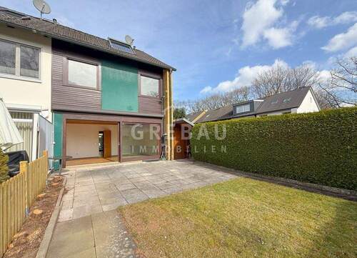 Gartenansicht - Ruhige Lage und doch mittendrin: 5- Zimmer-End-Reihenhaus in sehr zentraler Lage von Rissen