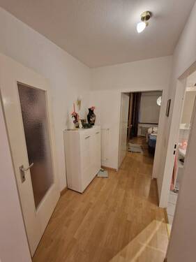 Flur - 3 Zimmer Etagenwohnung zur Miete in Hildesheim