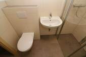 Beispiel Bad mit Dusche - 2 Zimmer Etagenwohnung in Freiberg