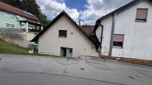 Strassenseite - 