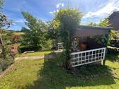 Garten mit überdachten Freisitz - 
