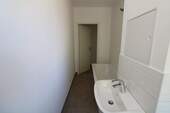 Bad mit Wanne - 3 Zimmer Etagenwohnung zur Miete in Freiberg