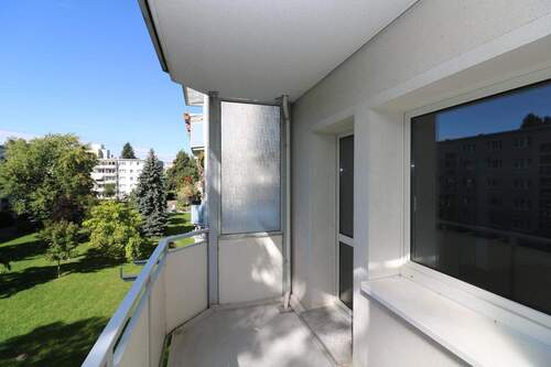 Balkon - Etagenwohnung mit 57,80 m² in Freiberg zur Miete