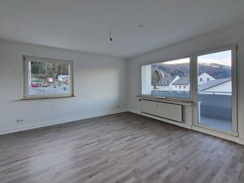 Wohnzimmer - Einbauküche - Balkon - 3 Zimmer dazu ein 500€ Gutschein* - *Werdohl-Rodt*