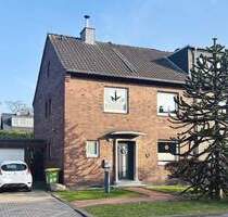 Großzügige Doppelhaushälfte mit Kamin & Gartenidylle - Oberhausen Osterfeld-West