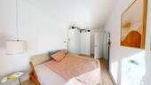 Schlafzimmer mit Einbauschrank - 