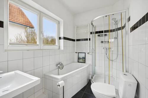 Vollbad im Obergeschoss - 