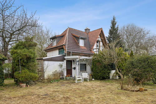 Nebengebäude mit zwei weiteren Wohneinheiten - 