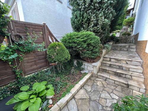 Treppe zum Hauseingang - 