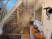 Flur mit Treppe - 