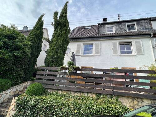 Hausansicht - 7 Zimmer Doppelhaushälfte in Martinstein