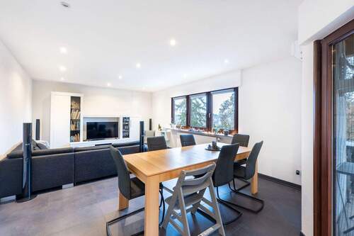 Wohn-/ Essbereich OG - 7 Zimmer Einfamilienhaus zum Kaufen in Asperg