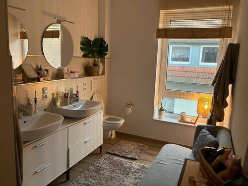 Badezimmer - 5 Zimmer Reihenmittelhaus zur Miete in Cloppenburg