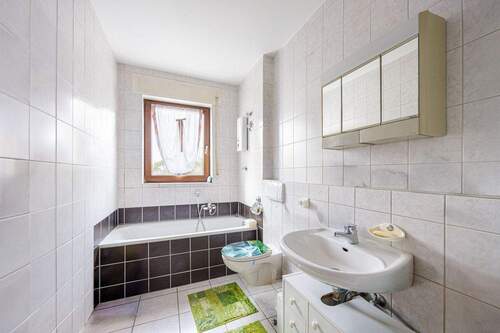 Badezimmer - Etagenwohnung mit 67,70 m&sup2; in Eisingen zum Kaufen