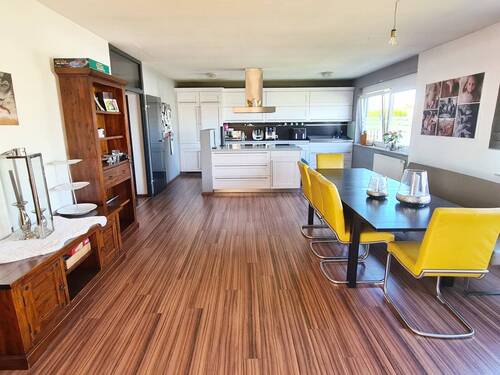 Wohnküche mit Einbauküche - 