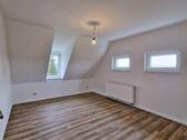 Schlafzimmer - hübsche 2-Raum-DG-Wohnung auf dem Lande