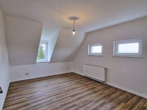 Schlafzimmer - hübsche 2-Raum-DG-Wohnung auf dem Lande