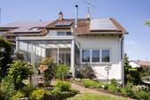 Außenansicht - Helle, gepflegte Doppelhaushälfte im Top-Zustand mit Wintergarten und Einliegerwohnung
