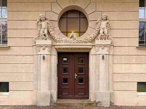 Hauseingangstür - 2 Zimmer Einfamilienhaus in Leipzig