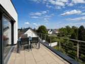 Dachterrasse - Stilvolle 4-Zi-Wohnung in Bernhausen mit Südbalkon, EBK und Tiefgaragenstellplatz