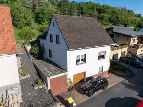 Ansicht seitlich links - 6 Zimmer Einfamilienhaus zum Kaufen in Monzingen