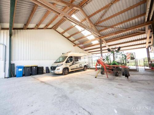 Halle offen - 