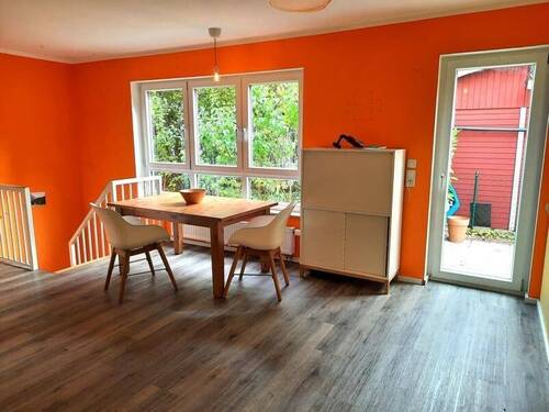Wohnbereich mit Ausgang Terrasse u. Garten - 3 Zimmer Etagenwohnung zum Kaufen in Babenhausen