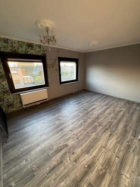 Zimmer 4 (kann geteilt werden) - 