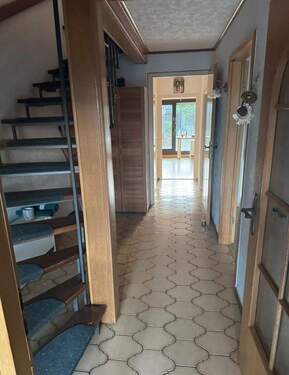 Flur EG - 5 Zimmer Reihenendhaus in Jüchen