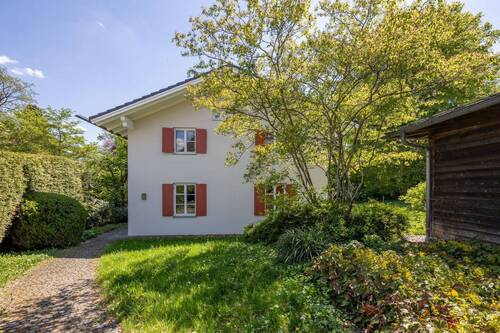 Außenansicht - IDYLLE I Charmantes Einfamilienhaus mit Altbauflair und gemütlicher Wohnatmosphäre