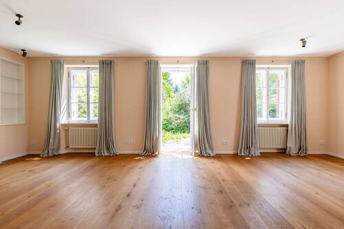 Blick in den Garten - 6 Zimmer Einfamilienhaus in Icking