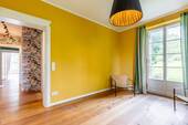 Yellow room - 