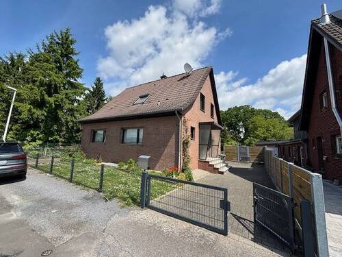 8 - Freistehendes 1großes Einfamilienhaus am Waldrand Wickrath