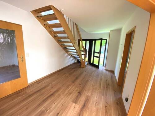 Flur - 3 Zimmer Etagenwohnung in Plauen