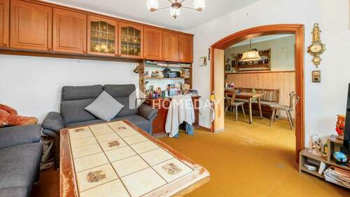 Wohnzimmer 2 - 4 Zimmer Etagenwohnung in Holzkirchen