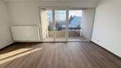 Wohnen - Modernisierte 2 Zimmer-Wohnung mit Balkon