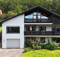 Einfamilienhaus mit vermieteter Einliegerwohnung in Bad König zu verkaufen!