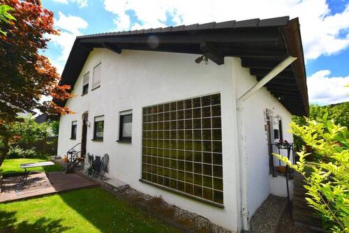 Bild 3 - 7 Zimmer Einfamilienhaus in Bad König