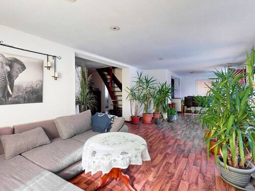 Titelbild - Helles Einfamilienhaus mit offener Wohnküche & großem Gartenparadies