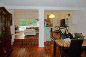 Blick in den Wohnraum im EG - 