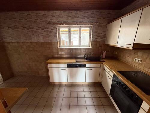 Küche - 7 Zimmer Einfamilienhaus in Lebach
