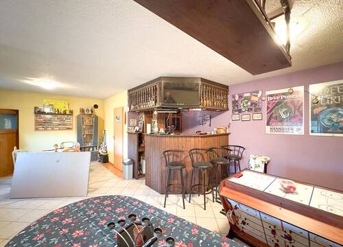 Der Partyraum im Keller... - 
