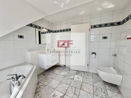 Wannenbad mit Tageslicht #2 - 