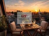 Sonnenuntergang über den Dächern - Über den Dächern von Nürnberg: 2-Zimmer-Dachgeschosswohnung mit Kamin, Dachloggia & Weitblick