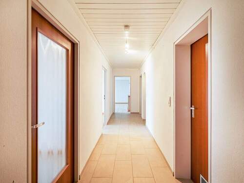 Diele - Etagenwohnung mit 80,00 m² in Waldbronn / Reichenbach zum Kaufen