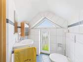 Bad im Dachgeschoss - 