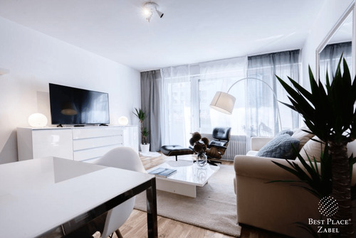 Wohnzimmer - 3 Zimmer Etagenwohnung zum Kaufen in Garching bei München