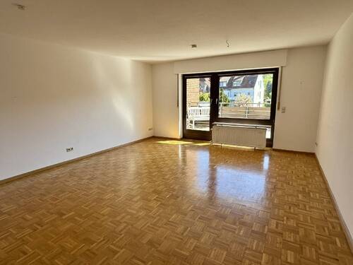 Helles Wohnzimmer - 3 Zimmer Etagenwohnung in Osnabrück