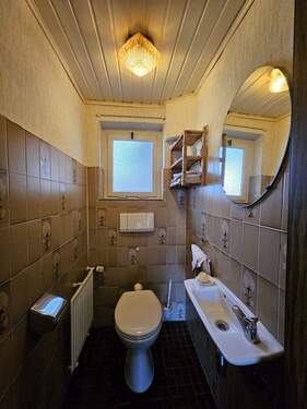 Gäste-WC Erdgeschoss - 