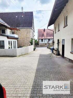 Zufahrt.jpg - 
